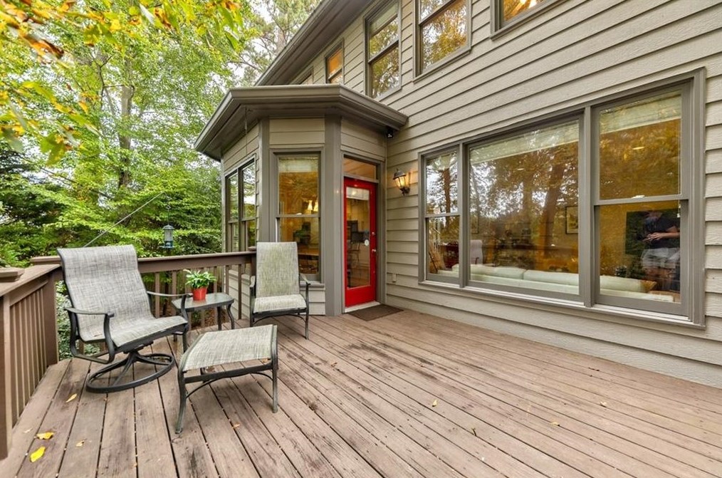 1142 Waldorfs Ct, Decatur GA  30033-3439 exterior