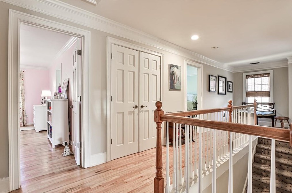 1015 Wescott Ln, Atlanta GA  30319-4328 exterior