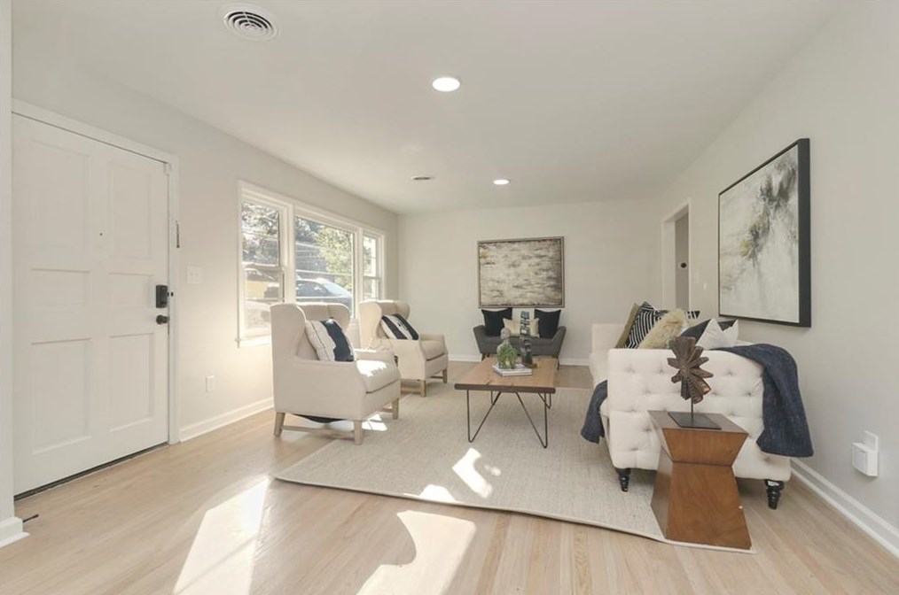 607 Densley Dr, Decatur GA  30033-5444 exterior