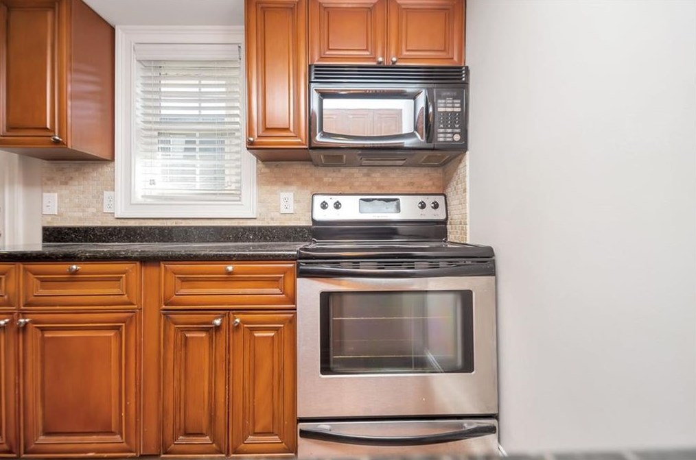 134 Rondak Cir, Smyrna GA  30080-4593 exterior