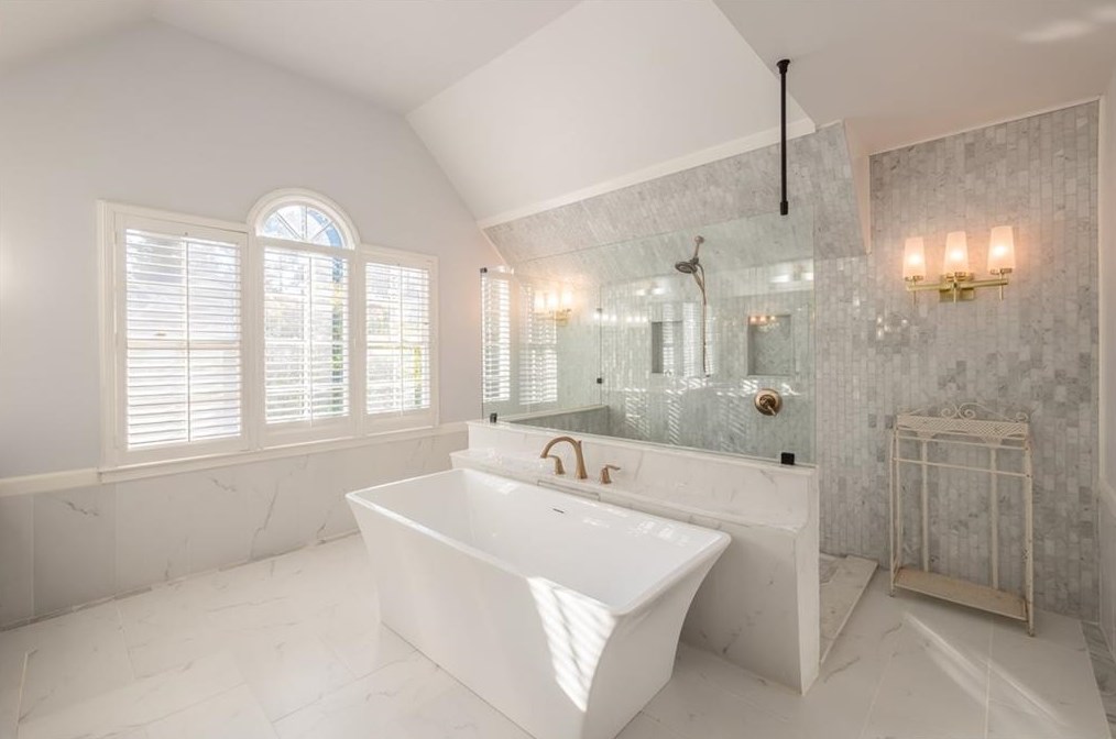 10410 Groomsbridge Rd, Alpharetta GA 30022-6029 exterior