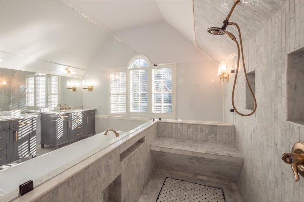 10410 Groomsbridge Rd, Alpharetta GA 30022-6029 exterior