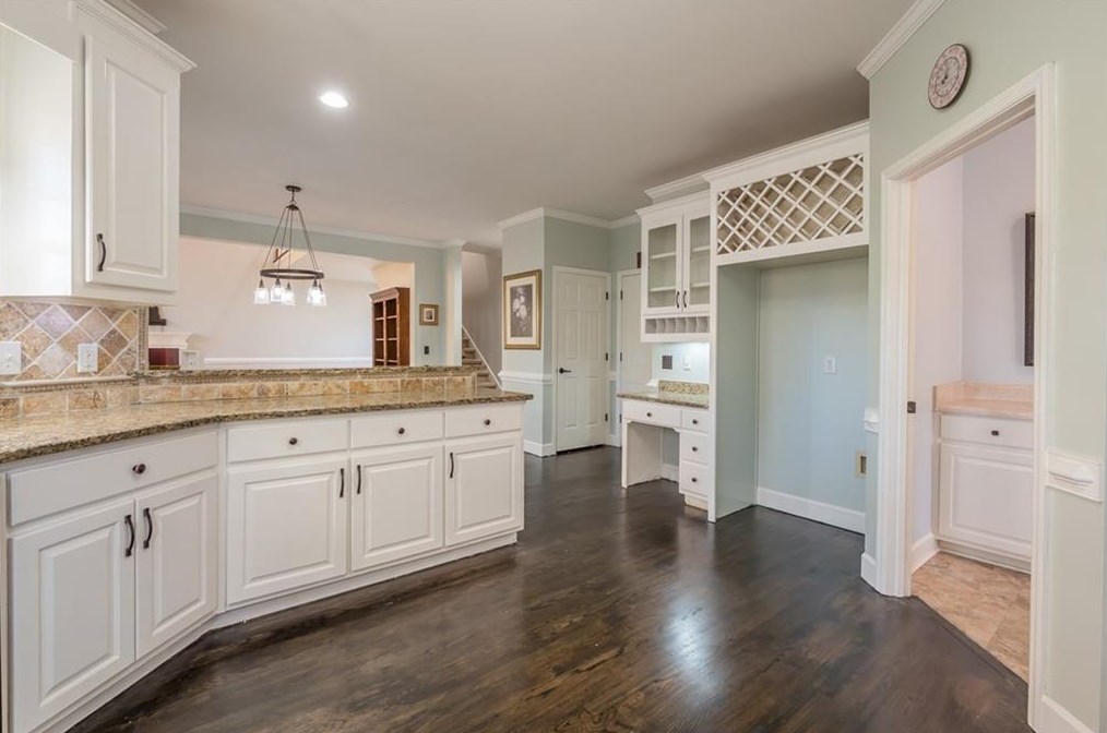 10410 Groomsbridge Rd, Alpharetta GA 30022-6029 exterior