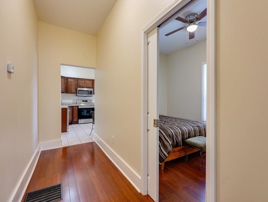 309 Oakland Ave, Atlanta GA  30312-2232 exterior