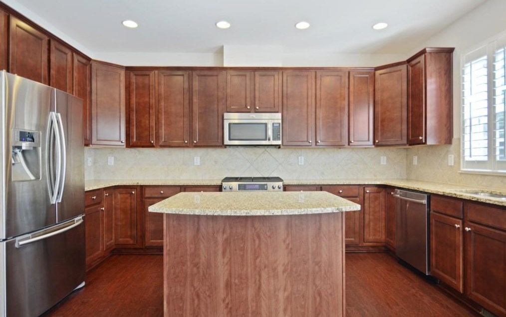 5 Highgate Trl, Decatur GA 30030-1334 exterior