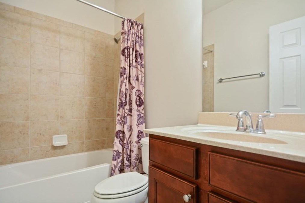 5 Highgate Trl, Decatur GA 30030-1334 exterior