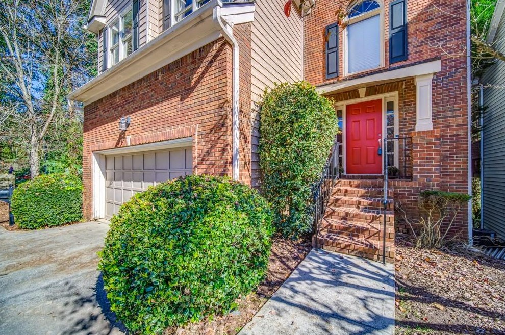 2364 Greylock Pl, Decatur GA  30030-1446 exterior