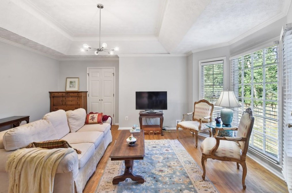 3803 Watkins Pl, Atlanta GA  30319-1828 exterior