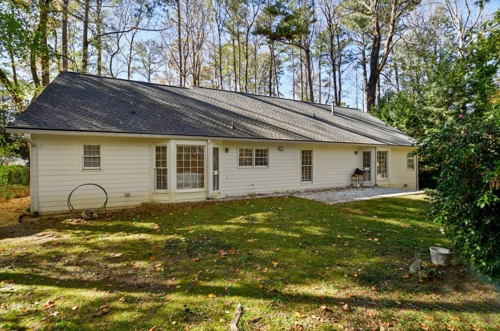 3803 Watkins Pl, Atlanta GA  30319-1828 exterior