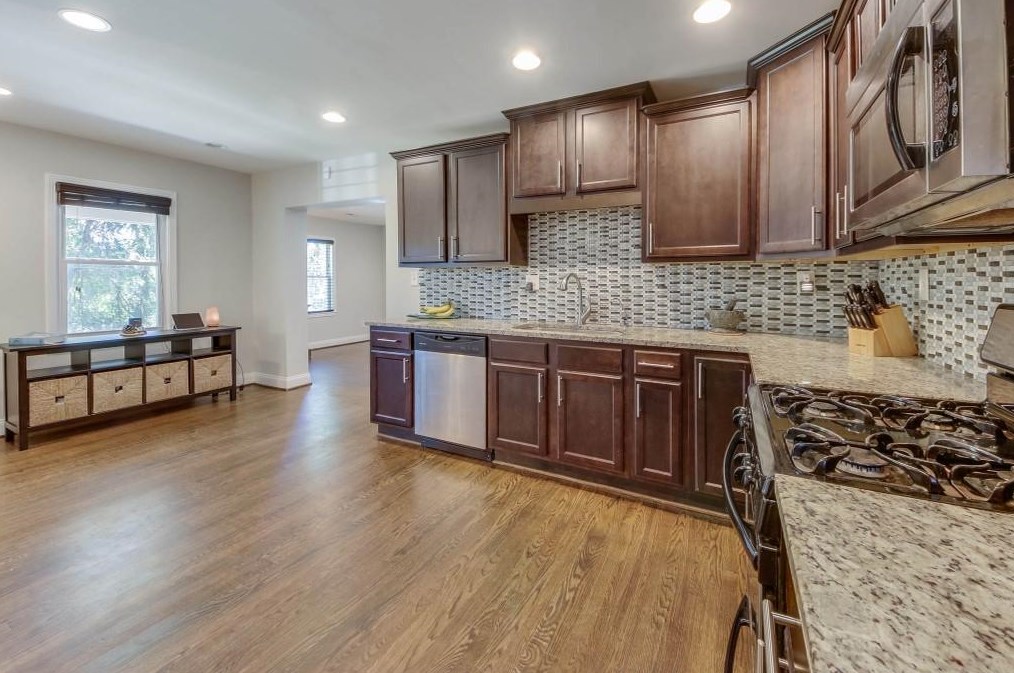 1835 Winthrop Dr, Atlanta GA  30316-1713 exterior