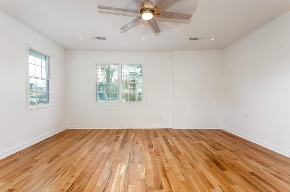 1635 Spruce Valley Dr, Decatur GA  30033-2503 exterior