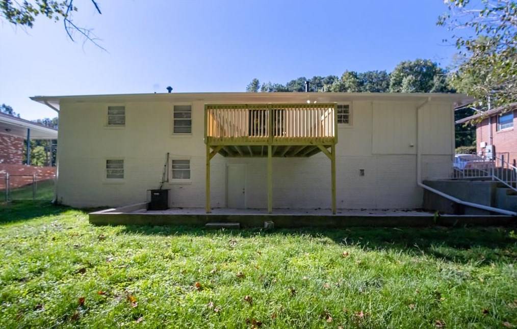 2042 Barberrie Ln, Decatur GA 30032-3918 exterior