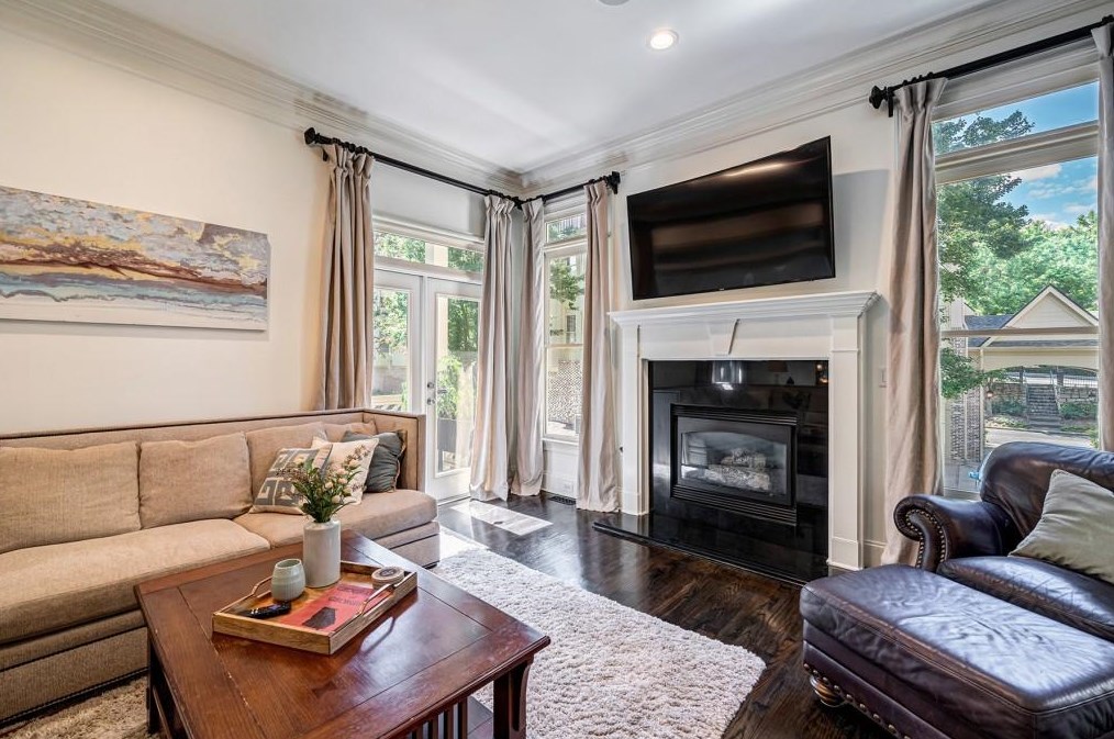 1353 Vlg Park Dr, Atlanta GA 30319-3480 exterior