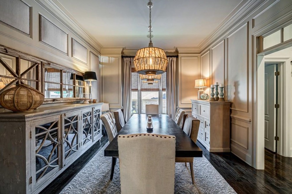 1353 Vlg Park Dr, Atlanta GA 30319-3480 exterior