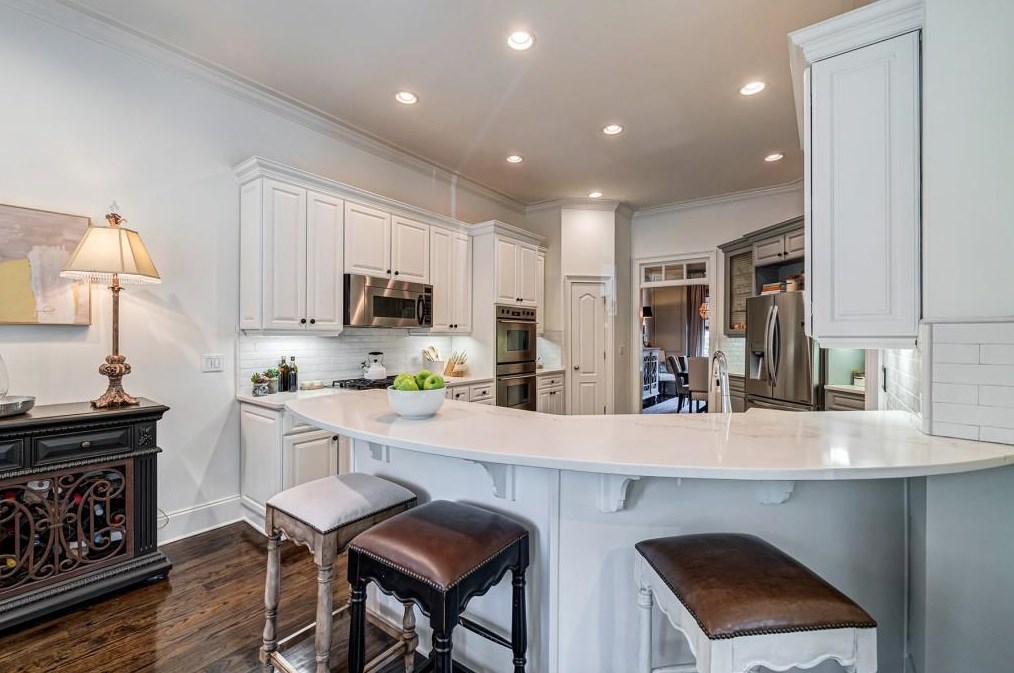 1353 Vlg Park Dr, Atlanta GA 30319-3480 exterior