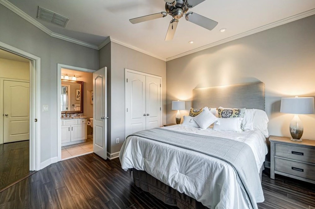 1353 Vlg Park Dr, Atlanta GA 30319-3480 exterior