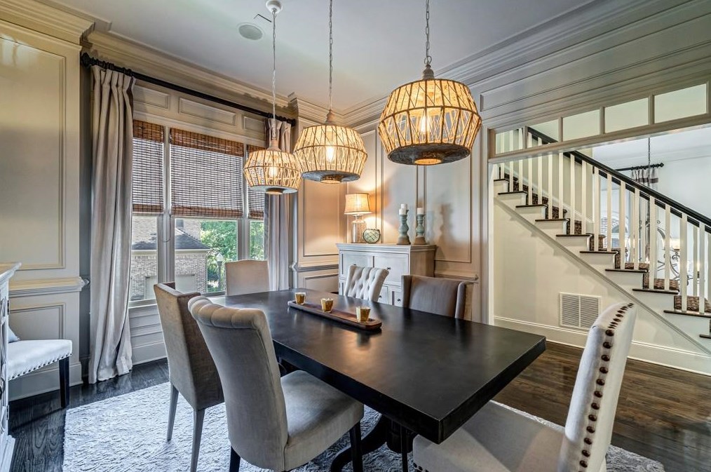 1353 Vlg Park Dr, Atlanta GA 30319-3480 exterior