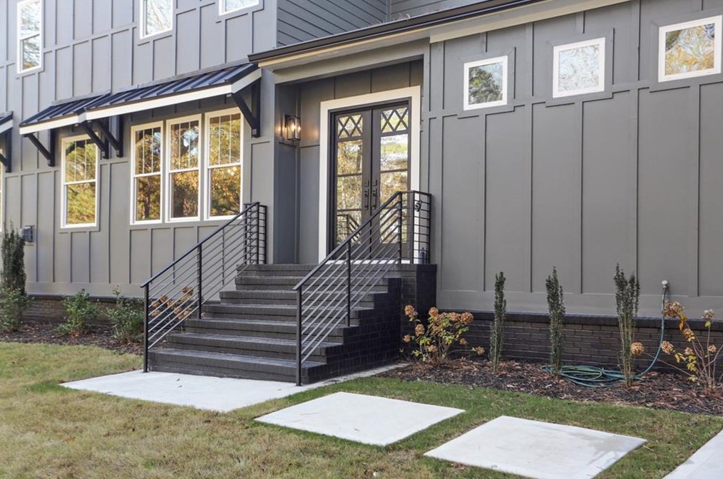 1543 Tryon Rd, Atlanta GA  30319-2940 exterior