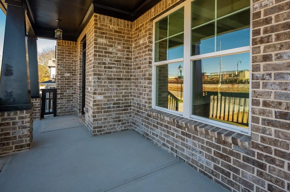 2481 Dixie Ave, Smyrna GA  30080-0021 exterior