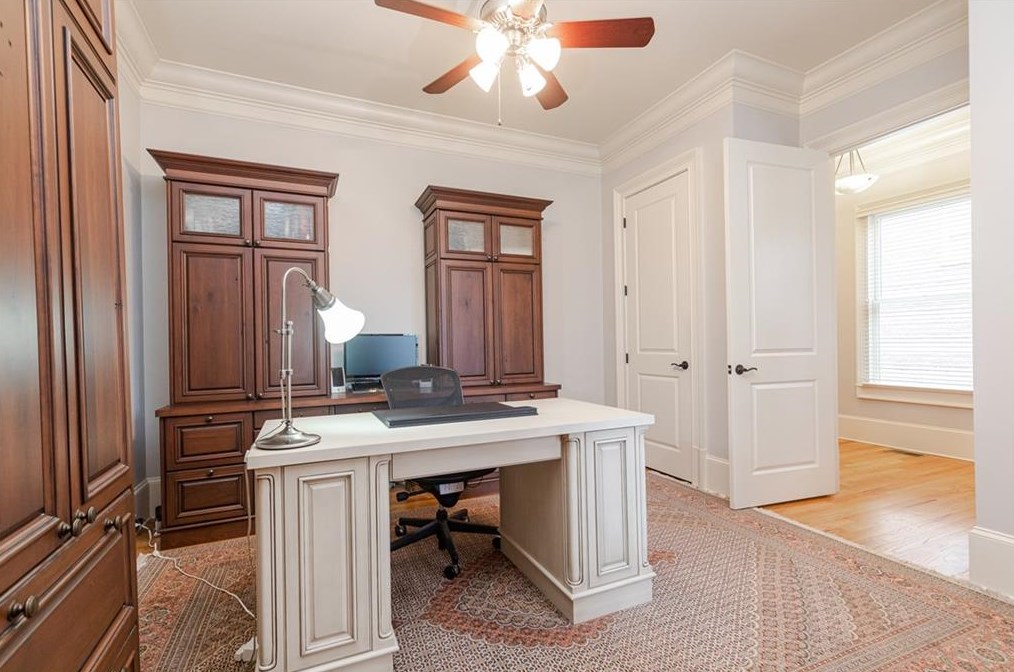 3174 Silver Lk Dr, Atlanta GA 30319-2344 exterior