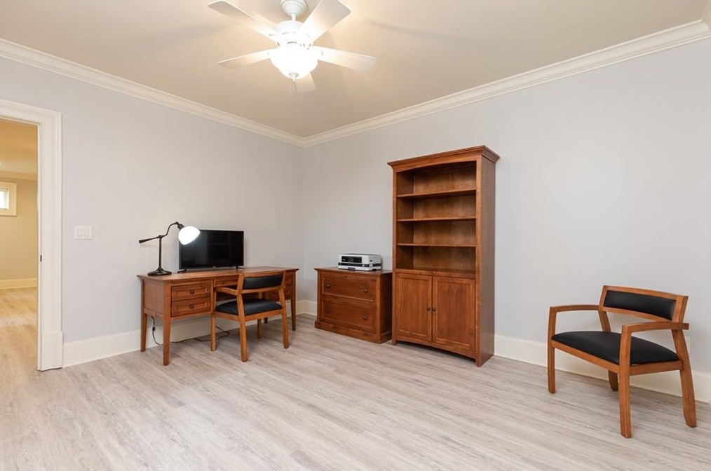 3174 Silver Lk Dr, Atlanta GA 30319-2344 exterior