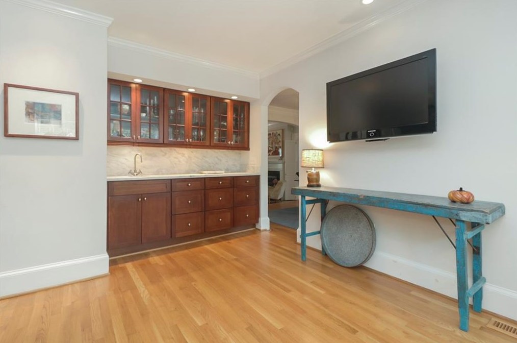 1728 Noble Dr, Atlanta GA 30306-3141 exterior