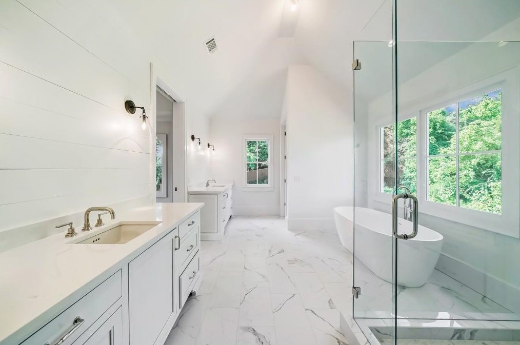 1783 Noble Dr, Atlanta GA 30306-3140 exterior