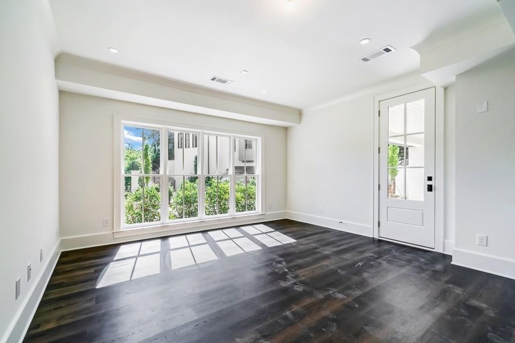 1783 Noble Dr, Atlanta GA 30306-3140 exterior