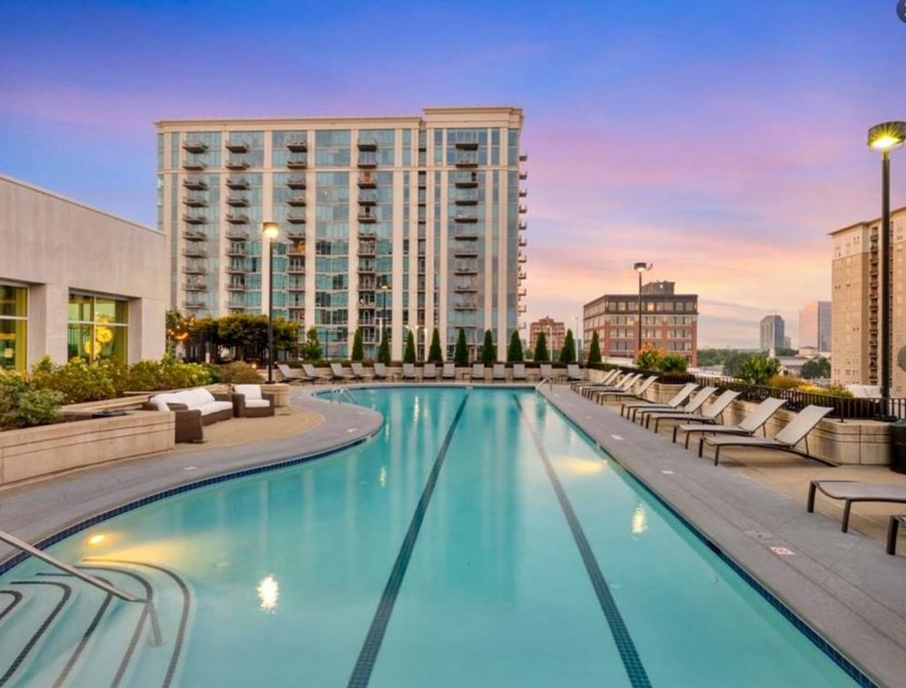 250 Pharr Rd, Atlanta GA  30305-2464 exterior