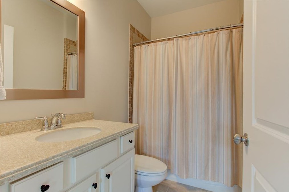 1319 Hawthorne Ave, Smyrna GA  30080-2166 exterior
