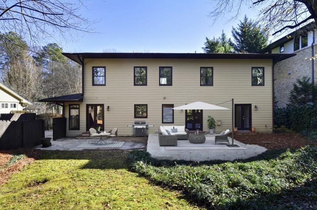 1930 Wildwood Pl, Atlanta GA  30324-4957 exterior