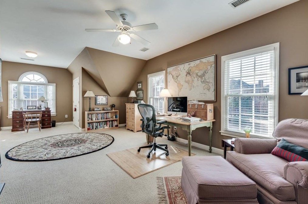 2478 Oakleigh Ct, Atlanta GA  30329 exterior