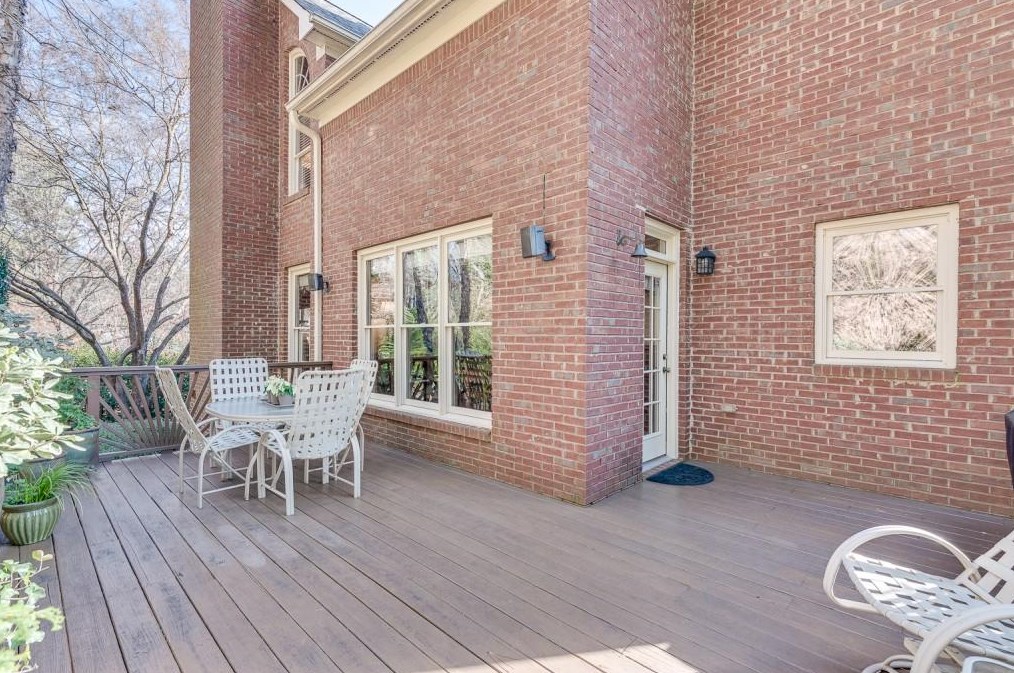 2478 Oakleigh Ct, Atlanta GA  30329 exterior