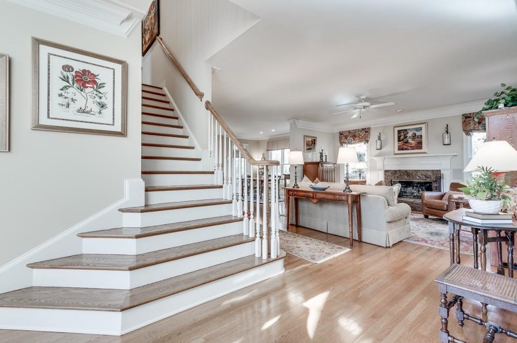 2478 Oakleigh Ct, Atlanta GA  30329 exterior