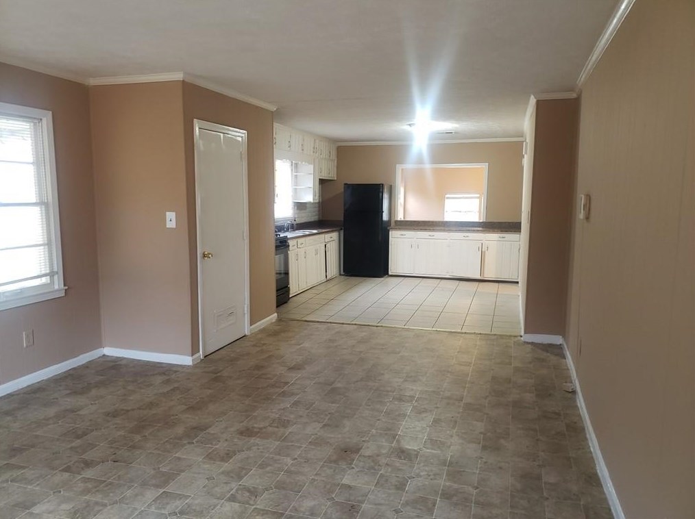 2672 Snapfinger Rd, Decatur GA  30034-2440 exterior