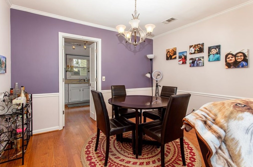 4561 Vlg Oaks Way, Atlanta GA 30338-5711 exterior