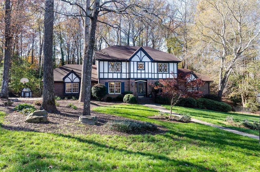 7670 Ryefield Dr, Atlanta GA  30350-5534 exterior