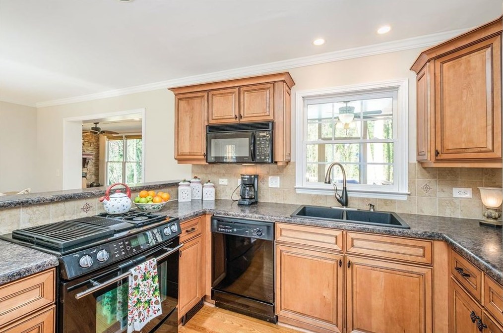 835 Flagler Cir, Smyrna GA  30080-3524 exterior