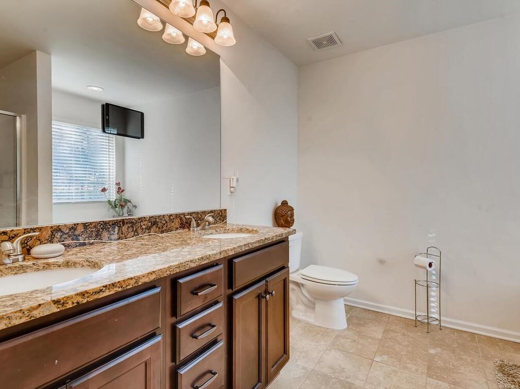 4192 Woodland Park Dr, Atlanta GA  30331 exterior