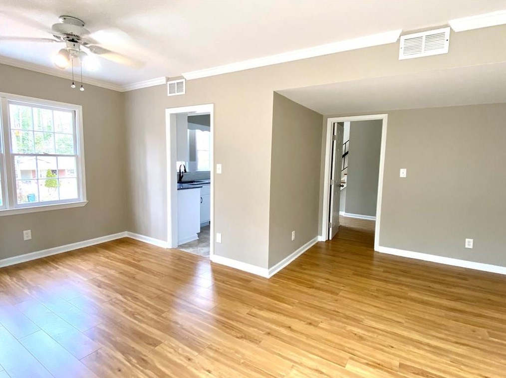 2525 Wilson Woods Dr, Decatur GA  30033-3738 exterior