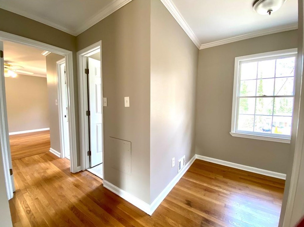 2525 Wilson Woods Dr, Decatur GA  30033-3738 exterior