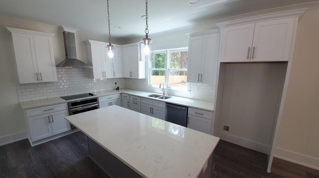 1907 Austin Dr, Decatur GA  30032-5120 exterior