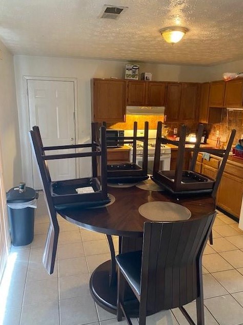 4845 Plymouth Trce, Decatur GA  30035-3609 exterior