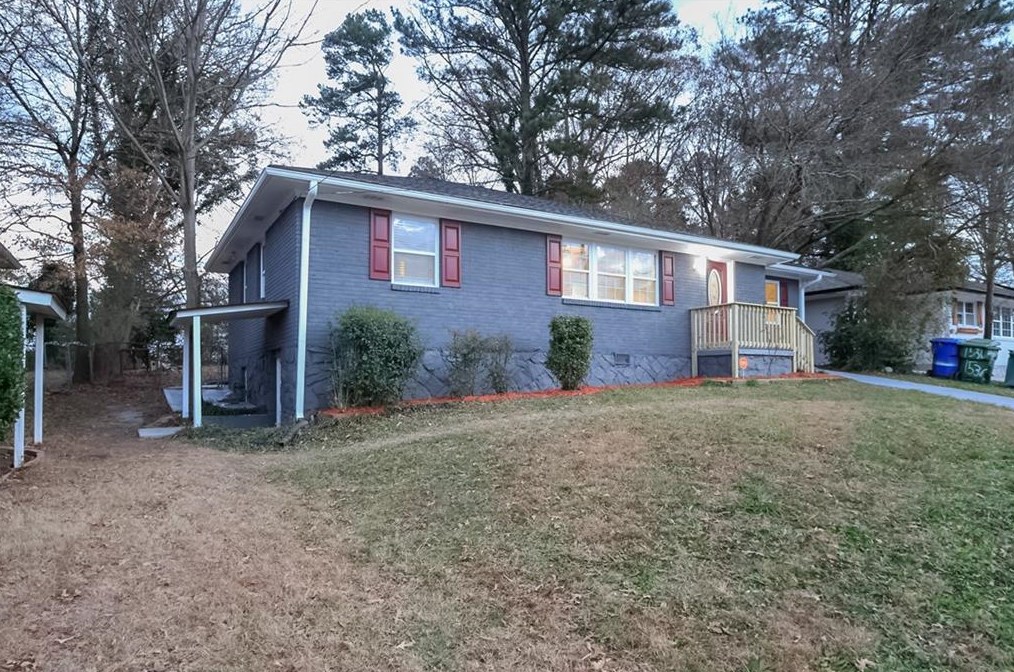 1530 Woodland Cir, Atlanta GA  30316-3160 exterior
