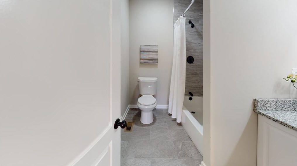 1530 Woodland Cir, Atlanta GA  30316-3160 exterior