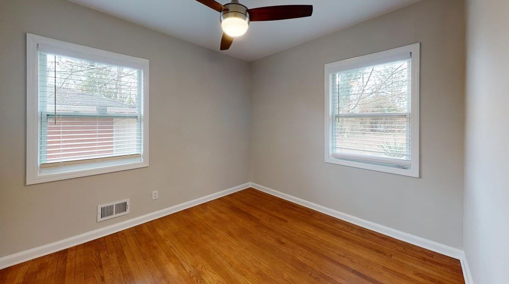 1530 Woodland Cir, Atlanta GA  30316-3160 exterior