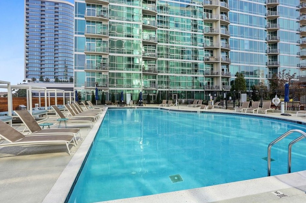 943 Peachtree St, Atlanta GA  30309-3936 exterior