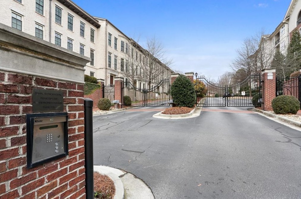 3635 Paces Cir, Atlanta GA  30326-7811 exterior