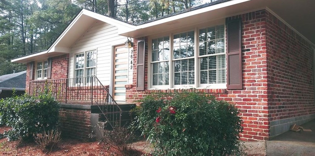 2642 Warwick Cir, Atlanta GA  30345-1634 exterior
