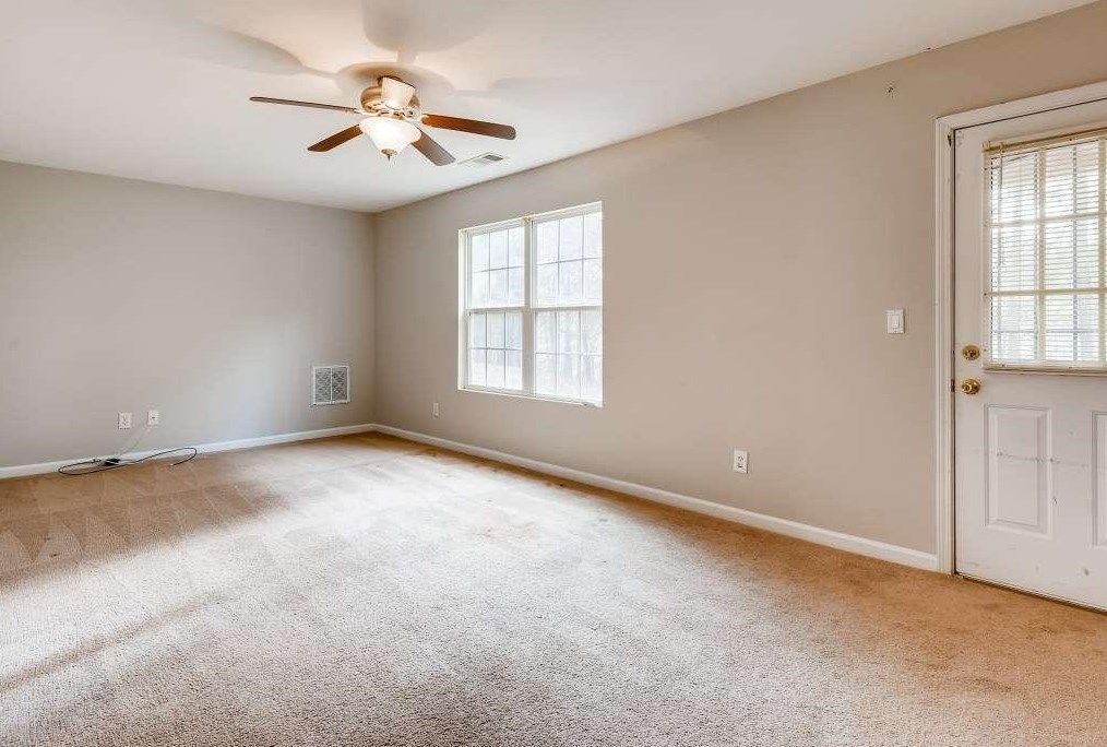 5095 Upper Elm St, Atlanta GA  30349-1686 exterior